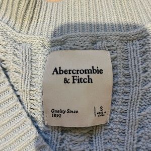 Abercrombie sweater vest